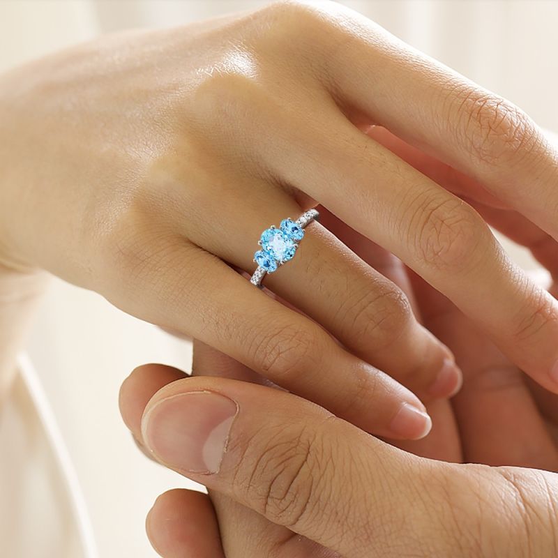 Anillo de Tres Piedras Azul Cielo