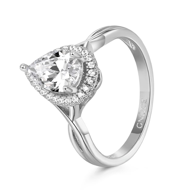 Anillo de Compromiso Con Halo de Pera