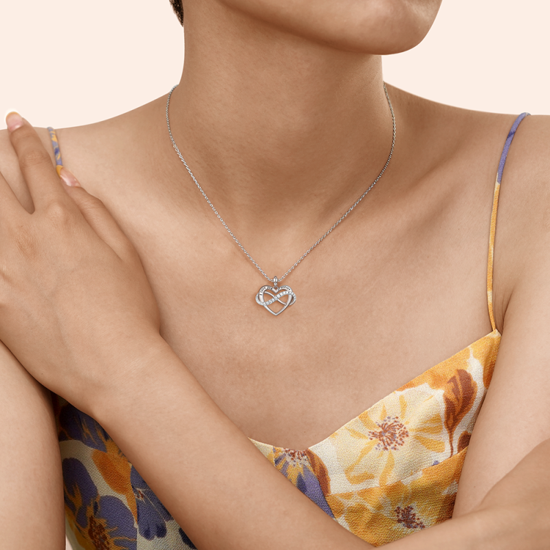 Collar Corazón de Amor Infinito