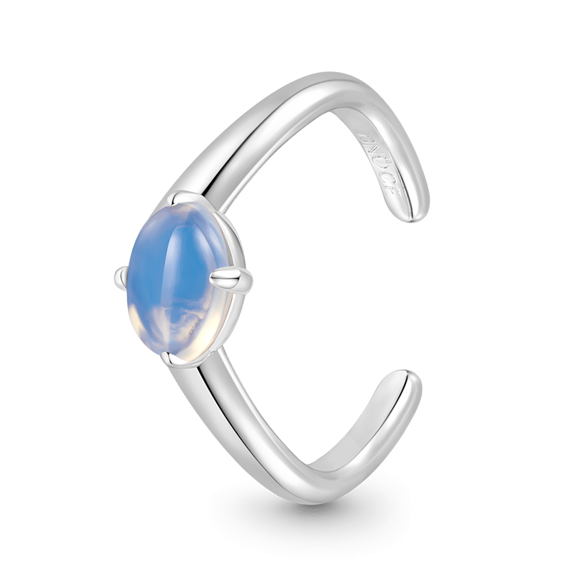 Anillo de piedra de luna ovalada