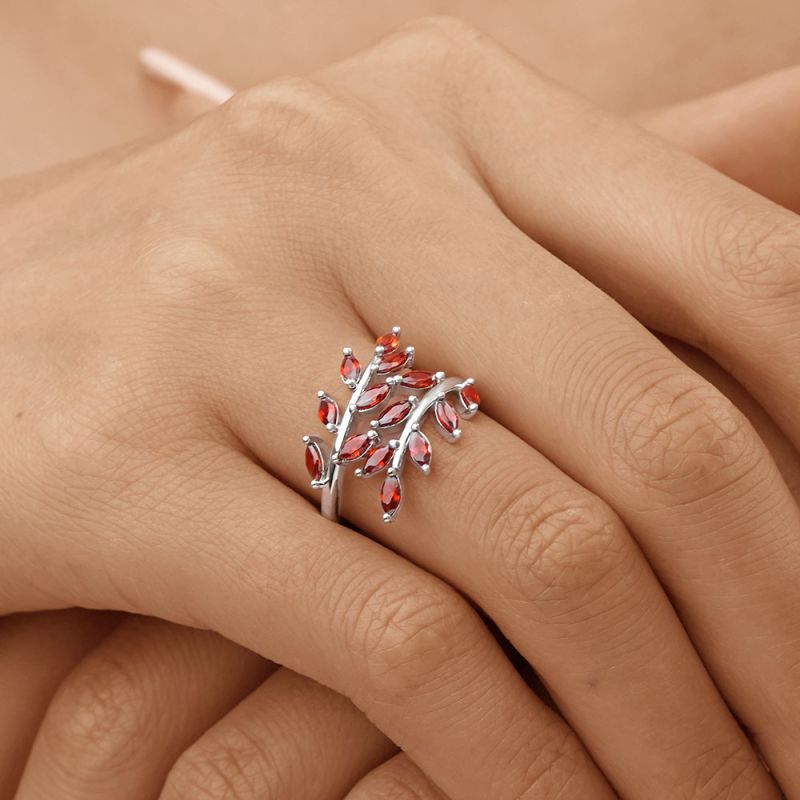 Anillo Piedra de Nacimiento Vides Delicadas