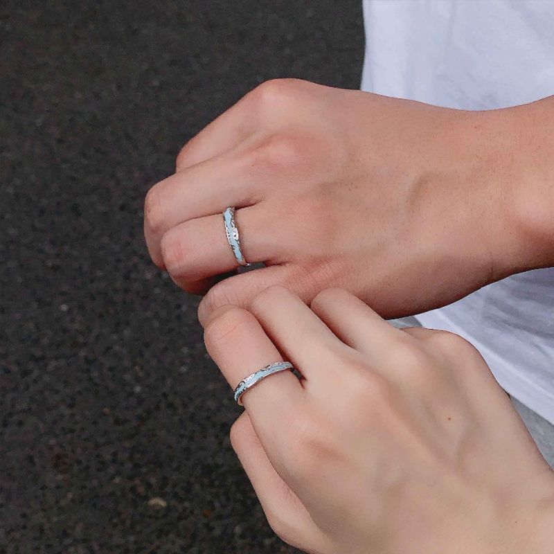 ‘A Años Luz de Distancia’ Anillo Luminoso Ajustable para Hombre