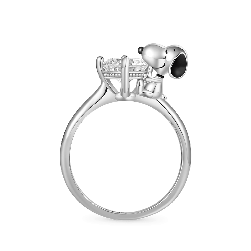 Anillo de diamante blanco Peanuts Snoopy Hug