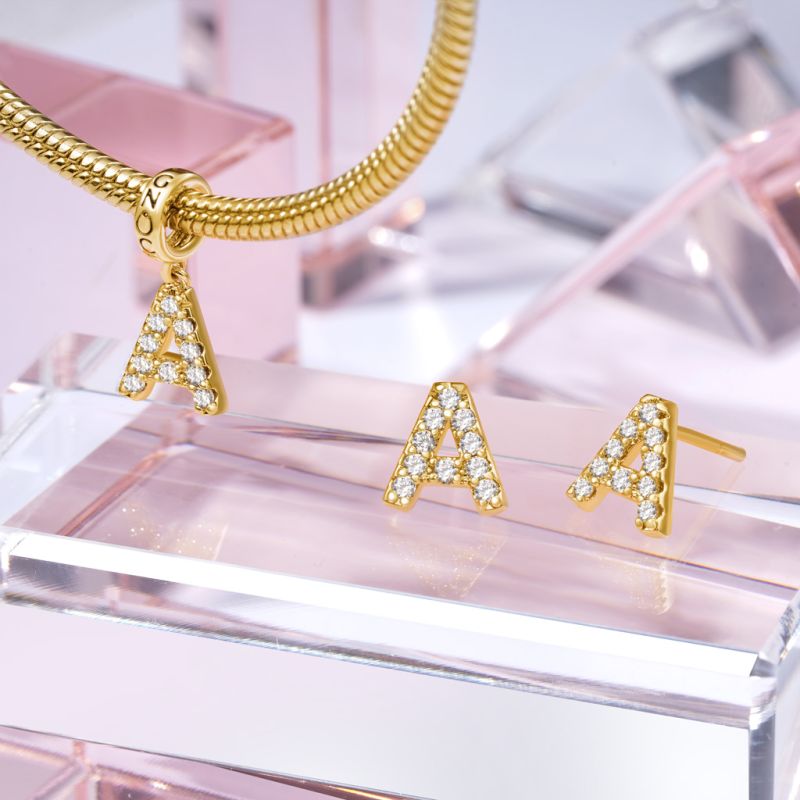 Colgante Regalo de Letras Chapado en Oro de 18k