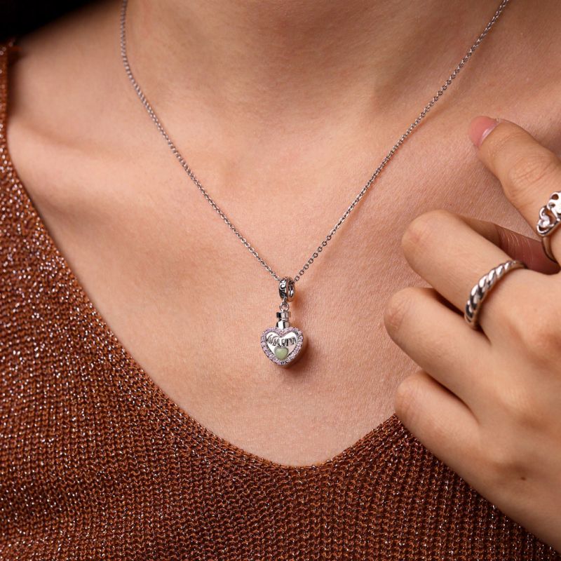 Colgante de Urna de Corazón para Cenizas de Mamá