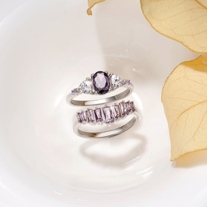 Conjunto de Anillos Rectangulares de Fucsia Cortados en Huevo