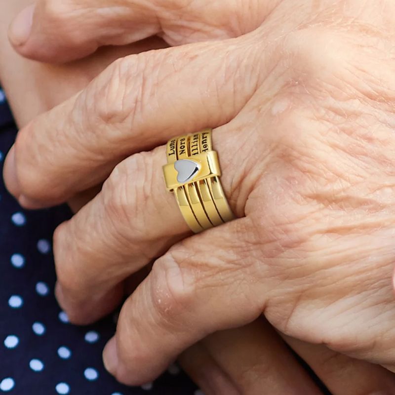 Anillos Apilado de Corazón Grabado