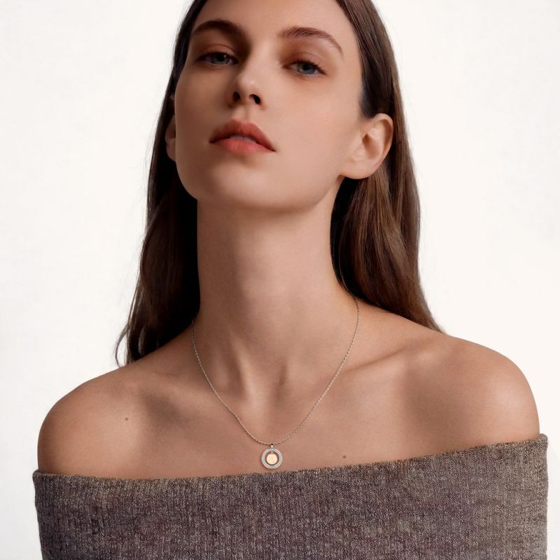 Collar Grabado para Mujeres