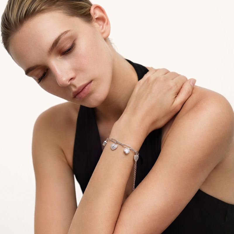 Pulsera de cadena grabable en forma de corazón