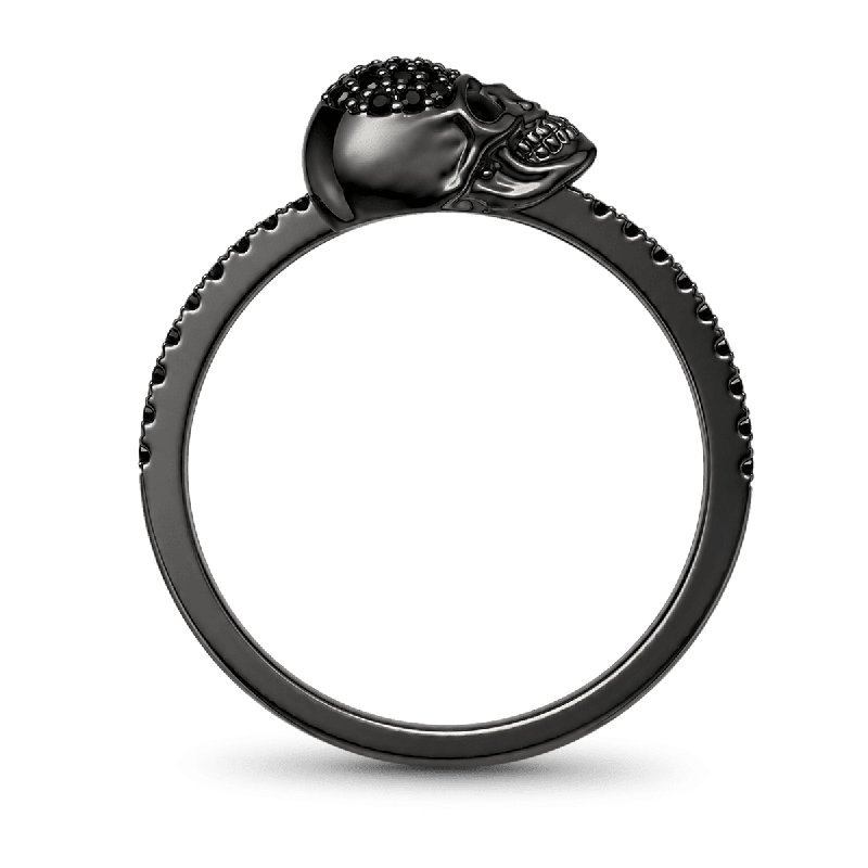 Anillo de calavera gótica con flecha negra