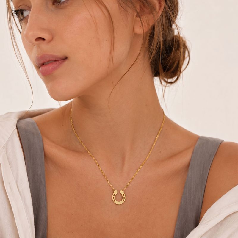 Collar de herradura grabable