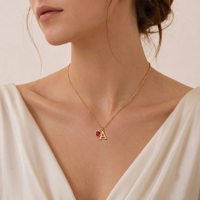 Collar inicial de piedra de nacimiento