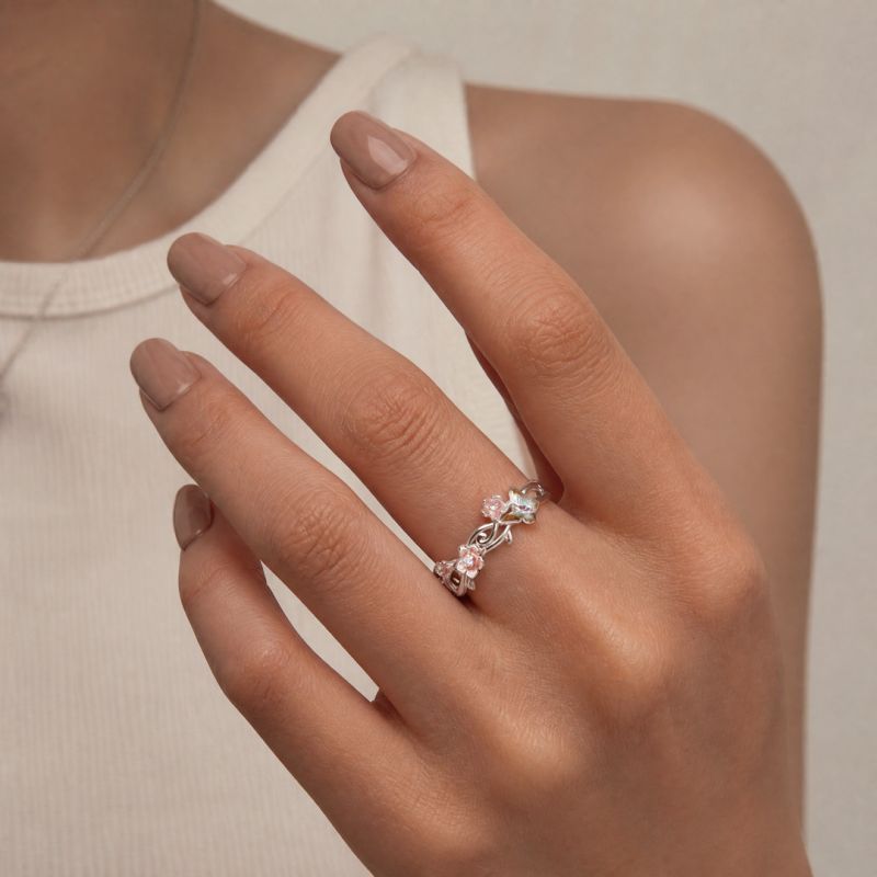 Anillo de Mariposa en Flor de Cerezo