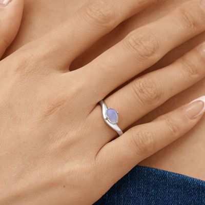 Anillo de piedra de luna ovalada