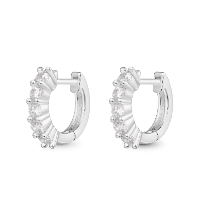 Pendientes Huggie con Diamantes