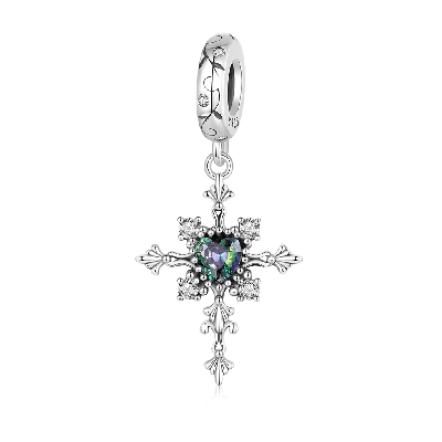 Colgante Cruz del Corazón de la Oscuridad