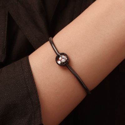 Charm Mano Sangrienta Doble