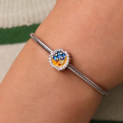 Charm De La Luna Pacífica
