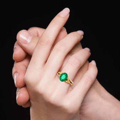 Anillo de Esmeralda Corte Oval Vintage