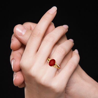 Anillo de Garnet Corte Ovalado Vintage Vástago Partido