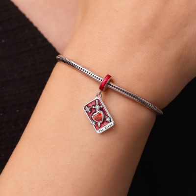 Colgante Espadas Rojas Tarot