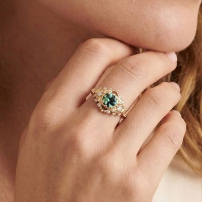 Anillo de corte redondo en hoja