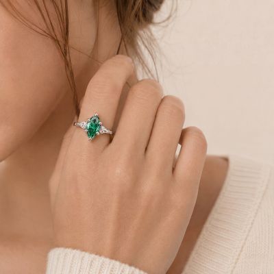 Anillo Esmeralda Corte Marquesa