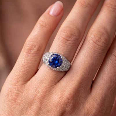 Anillo Redondo de Zafiro Azul